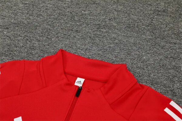 24-25 Manchester United Red Training Suit - Image 2