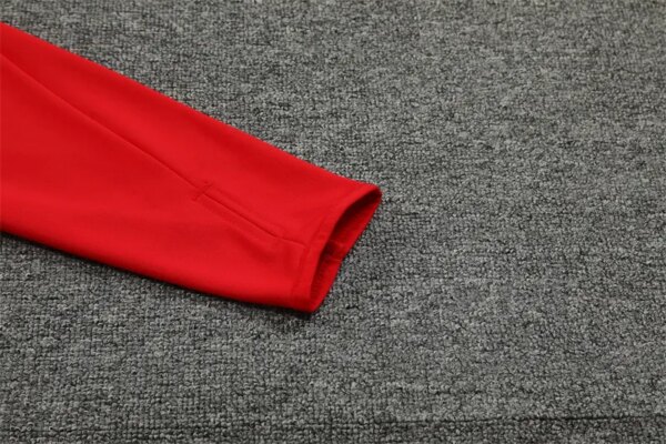 24-25 Manchester United Red Training Suit - Image 4