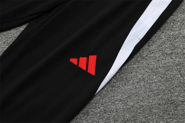 24-25 Manchester United Red Training Suit - Image 9