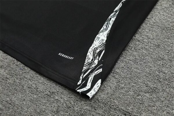 24-25 Arsenal Black Short Sleeve Training Suit - Image 5
