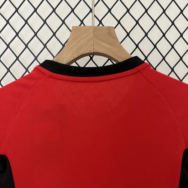 Retro 05-06 Manchester United Home Kids Kit - Image 3