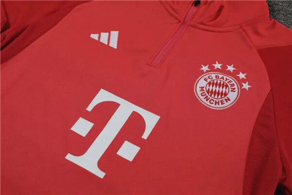 23-24 Bayern Munich Red Training Suit - Image 2