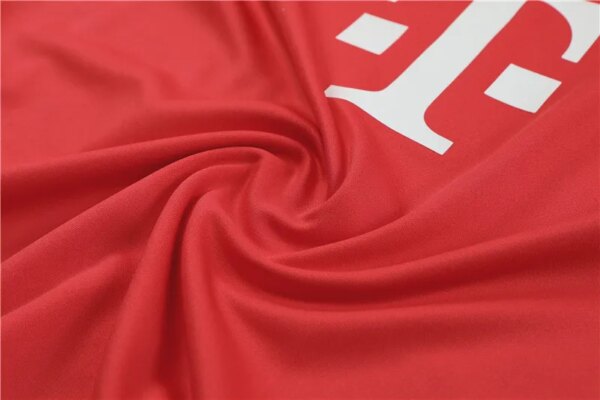 23-24 Bayern Munich Red Training Suit - Image 5