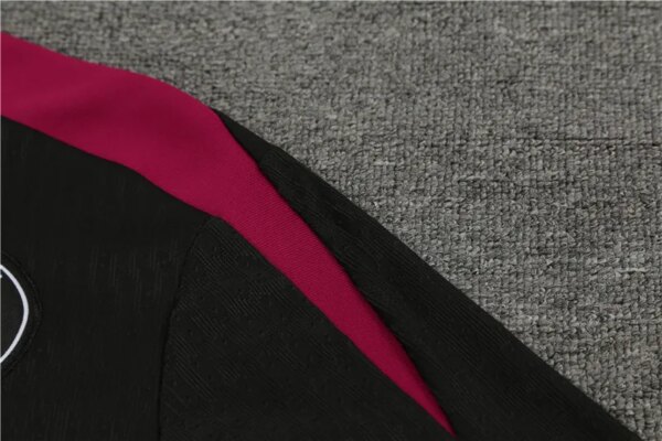 24-25 PSG Black Player Version Training Suit - Image 3