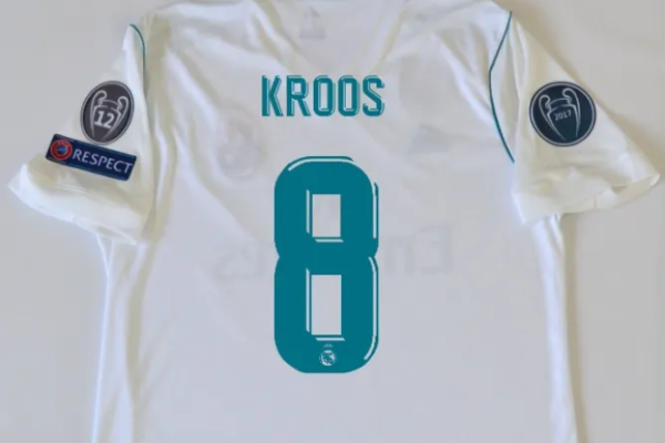 17-18 Real Madrid Home Long Sleeve Retro Jersey - Image 6