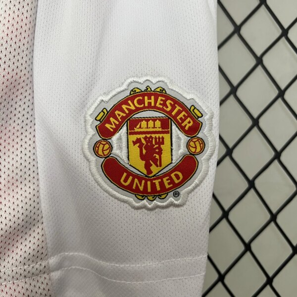 Retro 12-13 Manchester United Home Kids Kit - Image 5