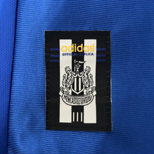 98-99  Newcastle United Away Retro Jersey - Image 2