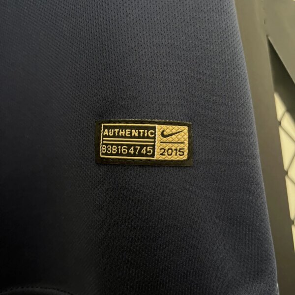 15-16 Manchester City Away Retro Jersey - Image 4