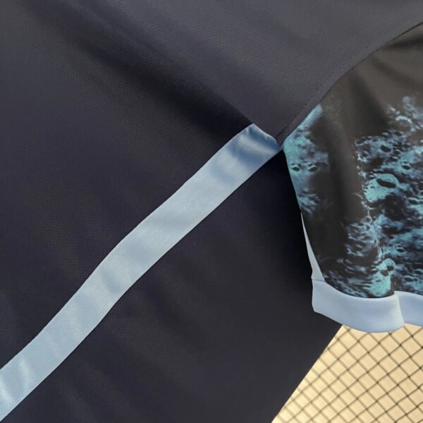 15-16 Manchester City Away Retro Jersey - Image 5