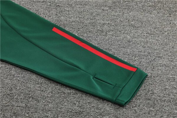 23-24 Manchester United Green Training Suit - Image 3