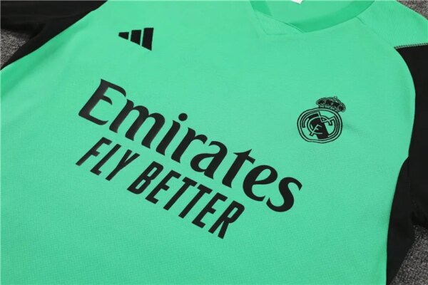 23-24 Real Madrid Green Short Sleeve Training Suit - Image 3