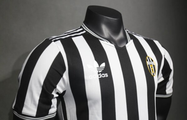 2024 Juventus Speical Jersey - Image 2