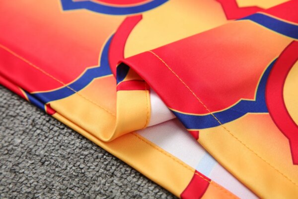 24-25 Barcelona Vest Training  Suit - Image 3