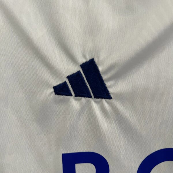 23-24 Leeds United Home Kids Kit - Image 3