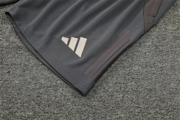 24-25 Real Madrid Short Sleeve Training Suit - Image 9