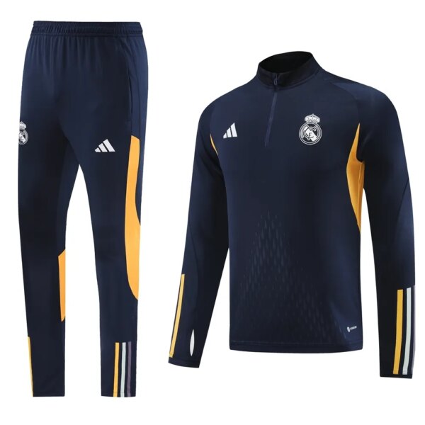 23-24 Manchester United Training Suit - Image 9