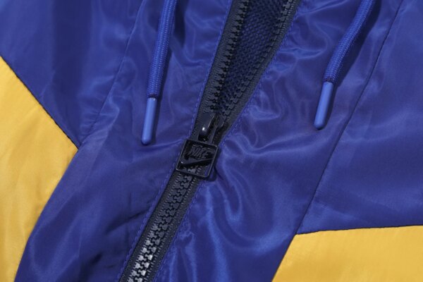 2023 Chelsea Player Hooded Windbreaker S-XXL - Image 9