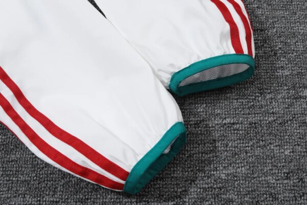 2023 Manchester United Player Hooded Windbreaker S-XXL - Image 13