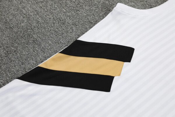 23-24 Juventus Training Vest Suit - Image 11