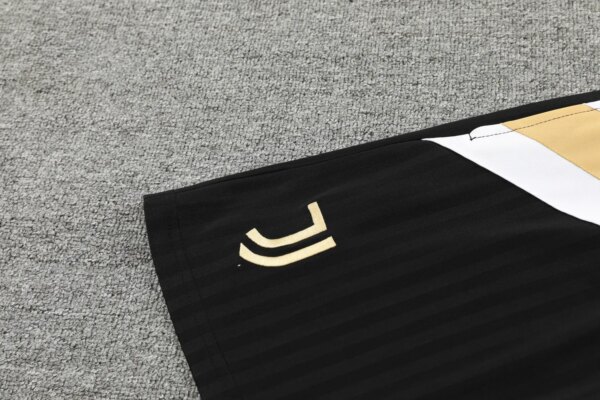 23-24 Juventus Training Vest Suit - Image 13