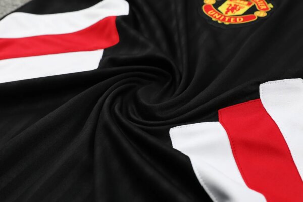 23-24 Manchester United Training Vest Suit - Image 16
