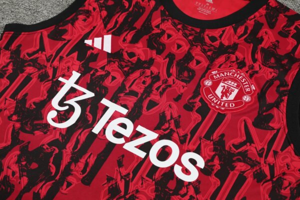 23-24 Manchester United Training Vest Suit - Image 3
