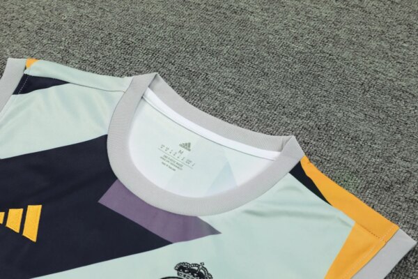 23-24 Real Madrid Training Vest Suit - Image 8