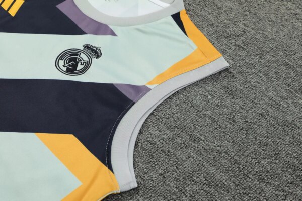 23-24 Real Madrid Training Vest Suit - Image 10