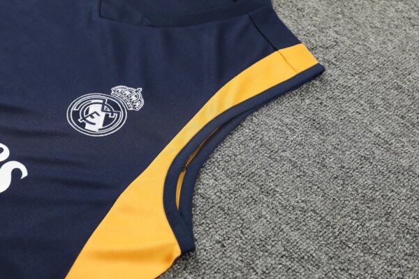 23-24 Real Madrid Training Vest Suit - Image 10