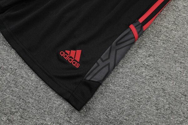23-24 Bayern Munich Training Vest Suit - Image 12