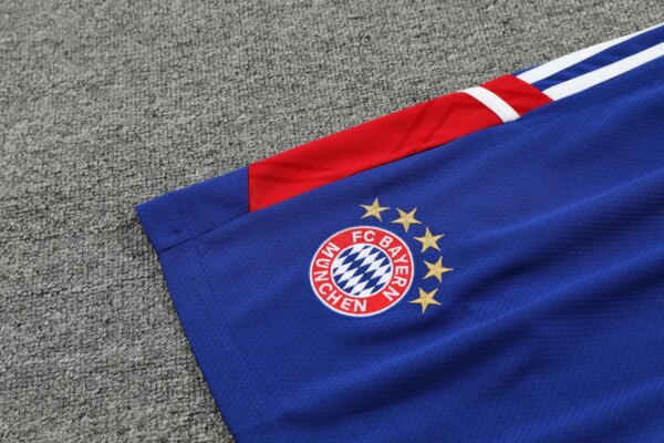 23-24 Bayern Munich Training Vest Suit - Image 8