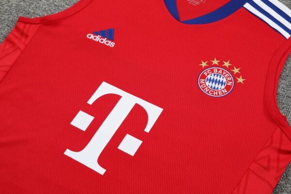 23-24 Bayern Munich Training Vest Suit - Image 14