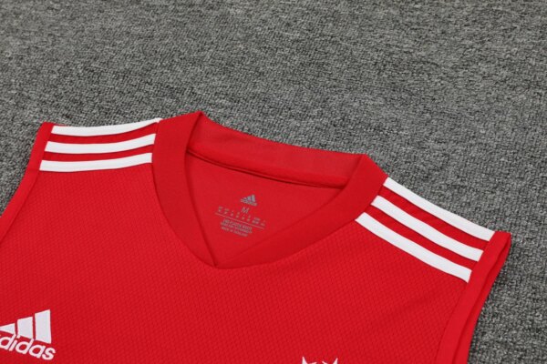 23-24 Bayern Munich Training Vest Suit - Image 8