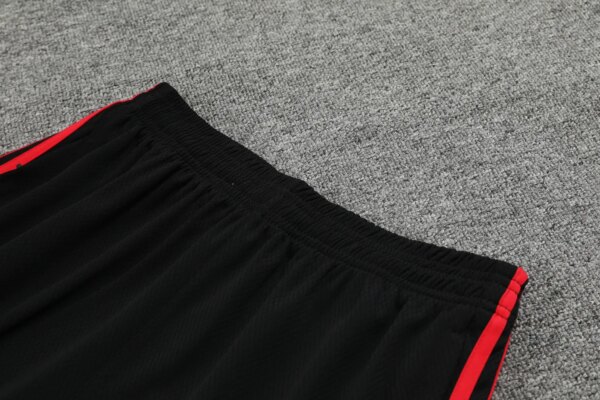 23-24 Bayern Munich Training Vest Suit - Image 12