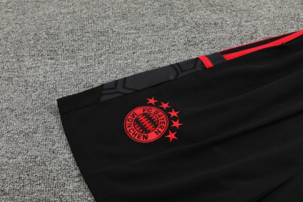 23-24 Bayern Munich Training Vest Suit - Image 13