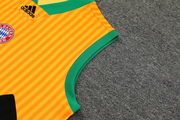 23-24 Bayern Munich Training Vest Suit - Image 14
