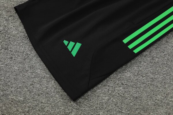 23-24 Bayern Munich Training Vest Suit - Image 11