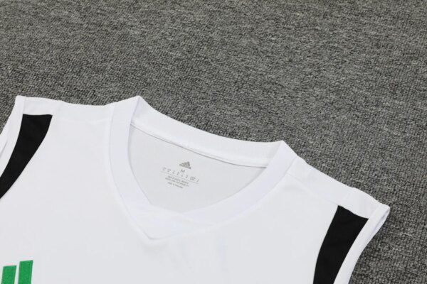 23-24 Bayern Munich Training Vest Suit - Image 8