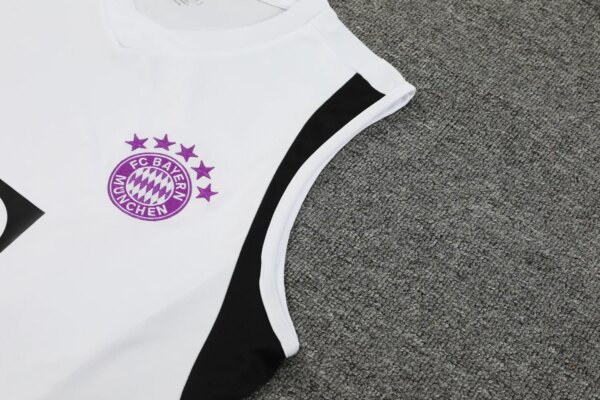 23-24 Bayern Munich Training Vest Suit - Image 10