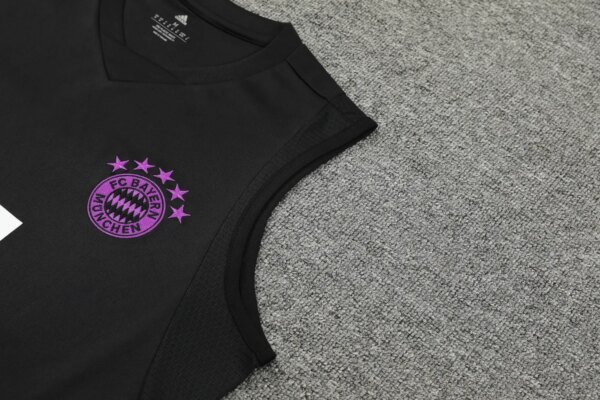 23-24 Bayern Munich Training Vest Suit - Image 8