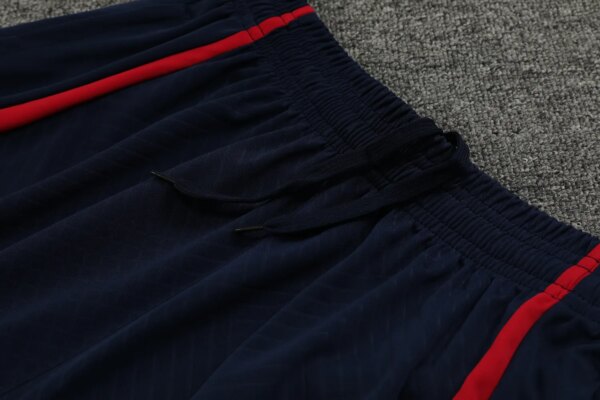 23-24 RB Leipzig Training Vest Suit - Image 15