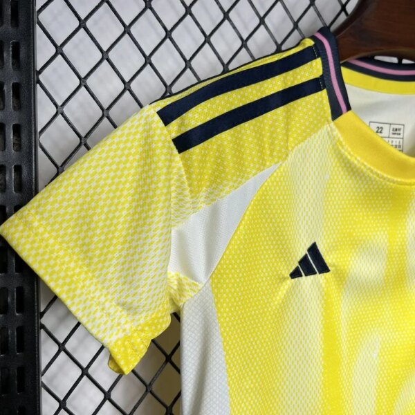 24-25 Juventus Away kids kit - Image 2