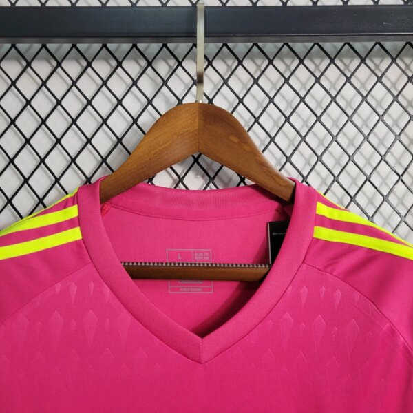 23-24 Real Madrid Goalkeeper Fans Jersey - Image 4