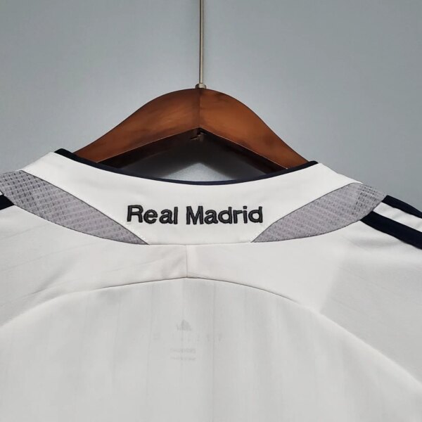06-07 Real Madrid Home Long Sleeve Retro Jersey - Image 3