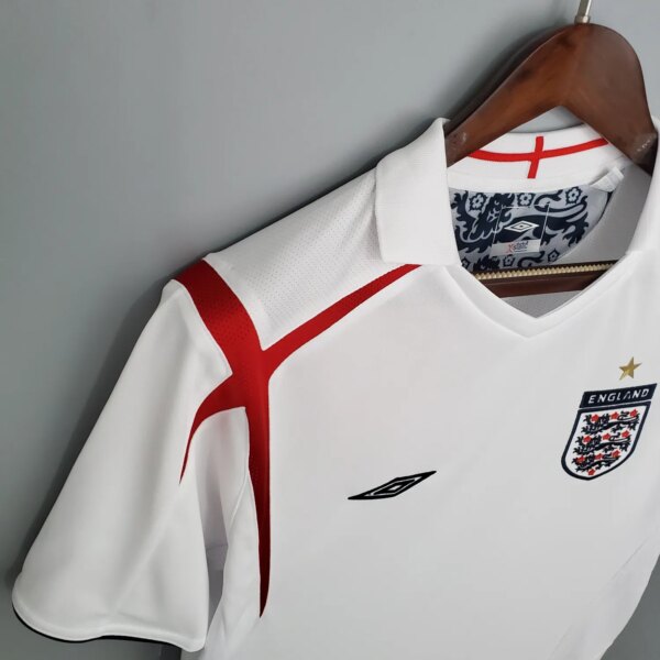 2006 England Home White Retro Jersey - Image 3