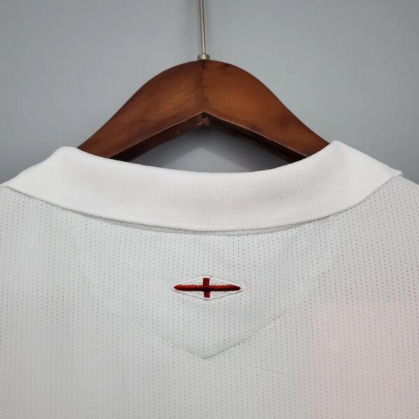 2006 England Home White Retro Jersey - Image 4