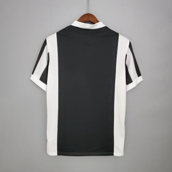 17-18 Juventus Home Retro Jersey - Image 4