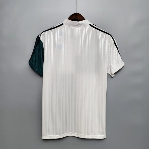 95-96 Liverpool Away Retro Jersey - Image 2