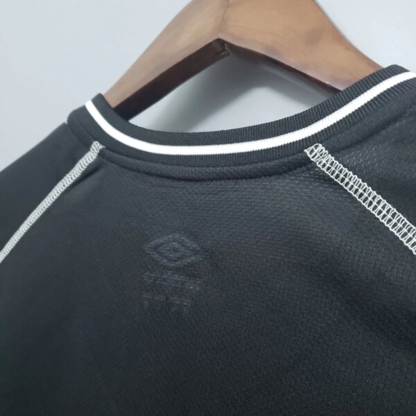 00-02 Manchester United Black Retro Jersey - Image 2