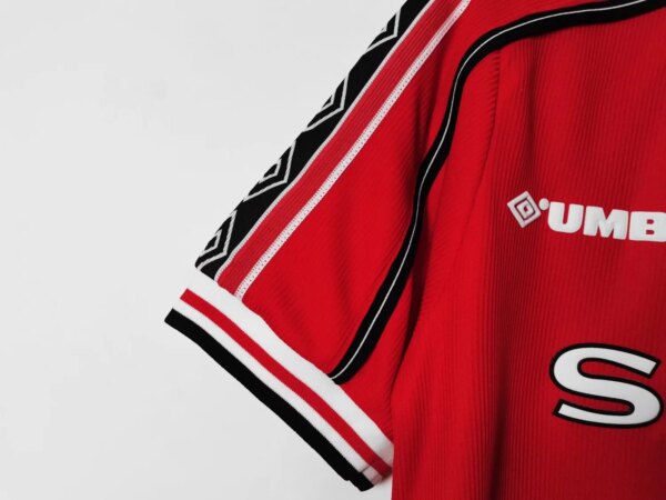 98-99 Manchester United Home Retro Jersey - Image 6
